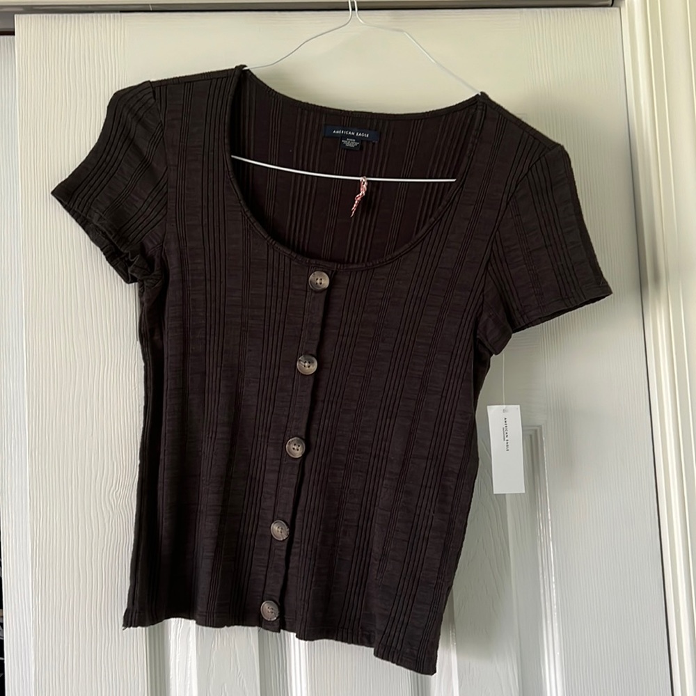 American Eagle shirt with buttons